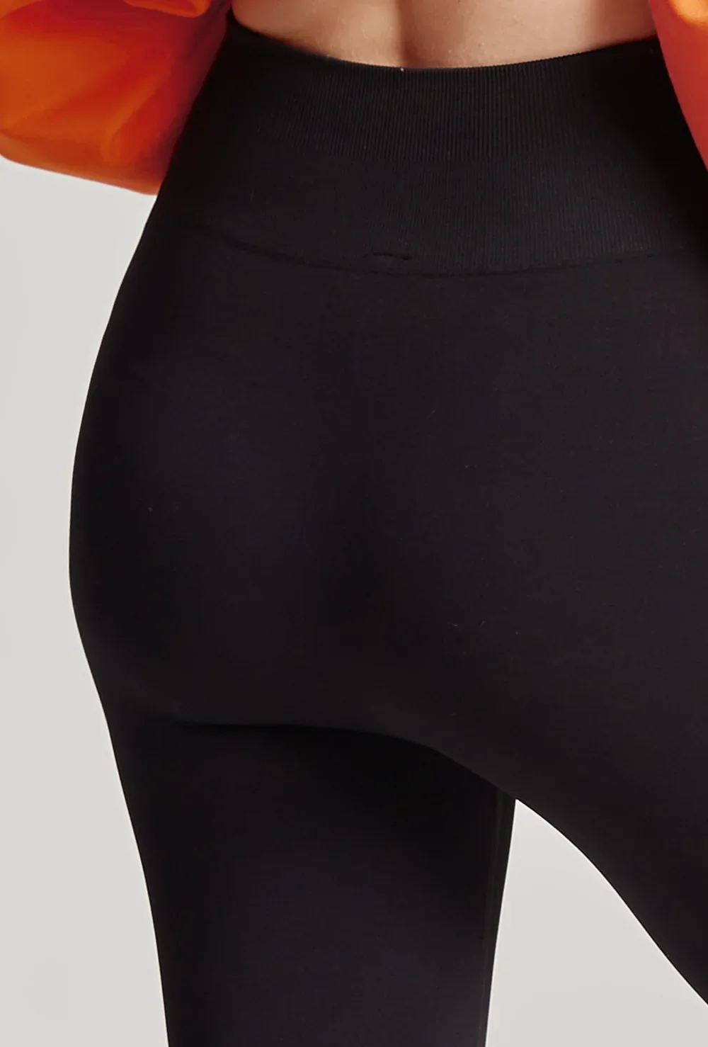 Czarne legginsy Mirella - Image 7