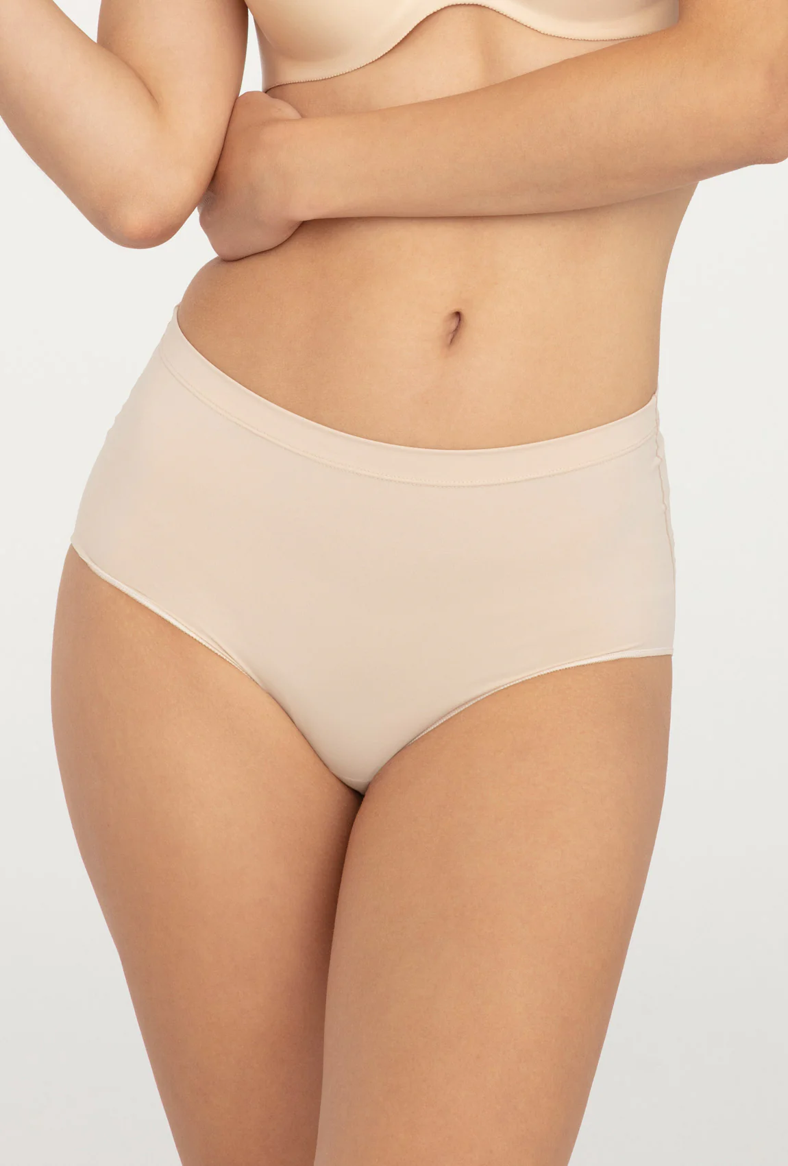 Majtki modelujące Shape line bikini
